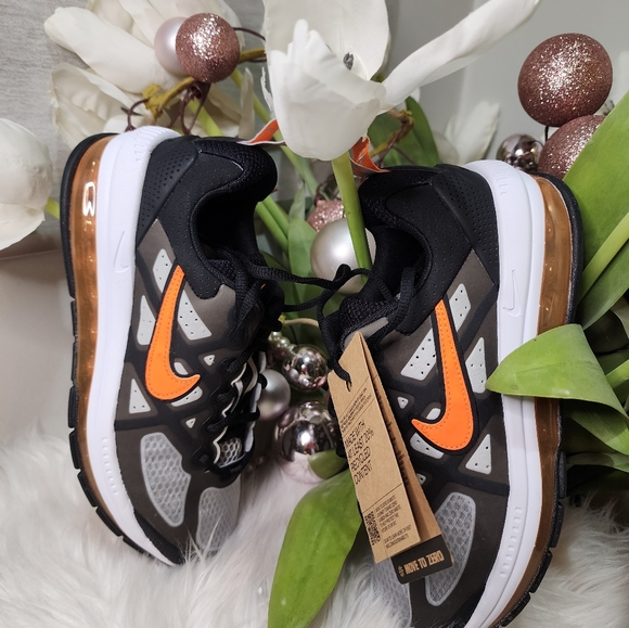 Nike Air Max Genome 'Black Total Orange'Size Women8.5 new - Picture 1 of 10